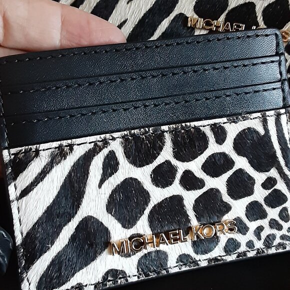 SOLD Michael Kors Hamilton Bag - Picture 6 of 7